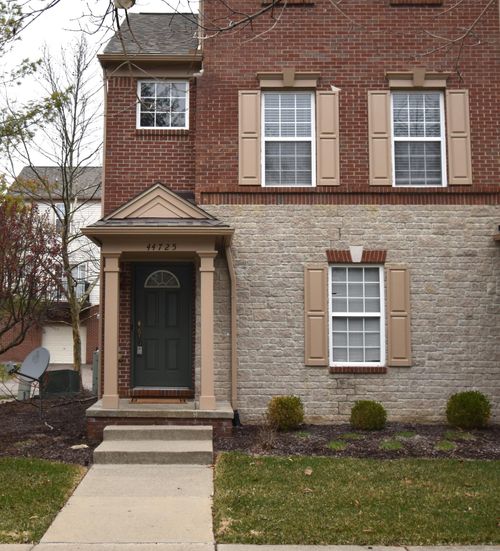78-44725 Ellery Ln, Novi, MI, 48377-2562 | Card Image