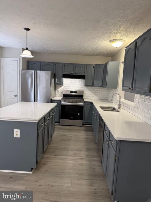 405 Park Cove Dr, STAFFORD, VA, 22554-3716 | Card Image