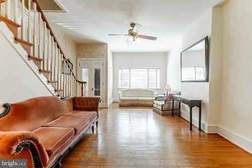 2440 S 13th St, PHILADELPHIA, PA, 19148-3507 | Card Image