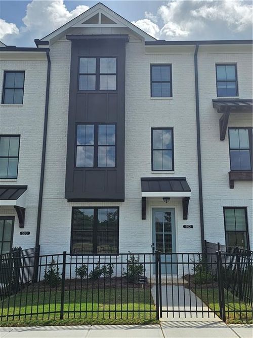 502 Healy Dr, Cumming, GA, 30040-3161 | Card Image