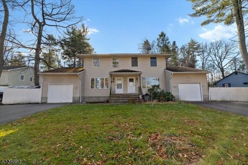 411 Deerfield Ln, Montague, NJ, 07827 | Card Image