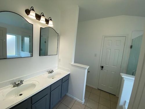 9530 Alex Springs Ln, Houston, TX, 77044-5658 | Card Image
