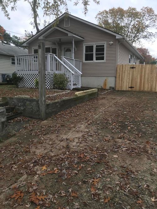 7 Pearl Dr, Howell, NJ, 07731-1228 | Card Image