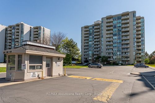 1201-5080 Pinedale Ave, Burlington, ON, L7L5V7 | Card Image
