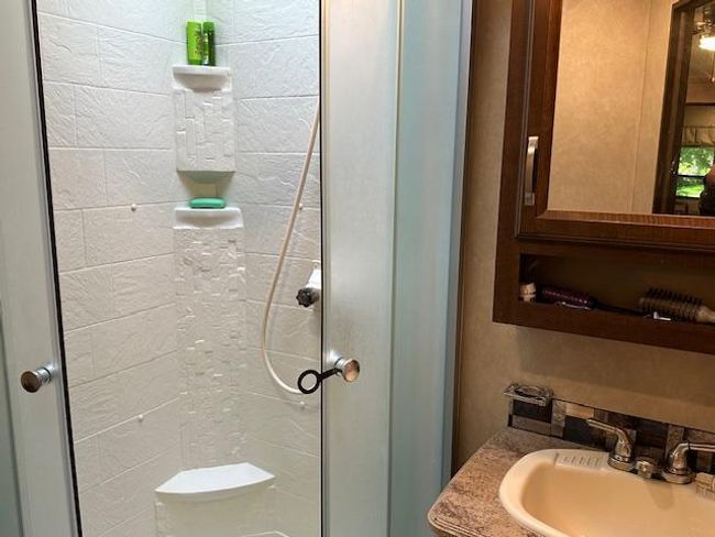 3/4 Bath | Image 13