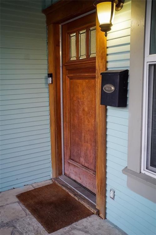 2715 Monterey St, San Antonio, TX, 78207-4126 | Card Image