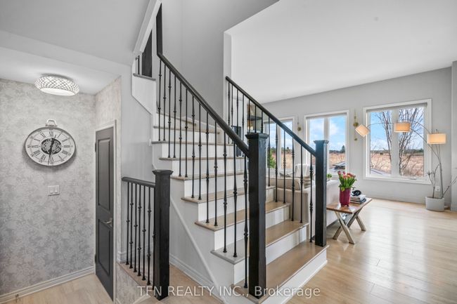 79 Turner Dr, House other with 4 bedrooms, 4 bathrooms and 4 parking in Tottenham ON | Image 7