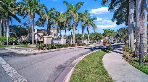unit-201-374 Ne 27th Ave, Homestead, FL, 33033-7047 | Card Image