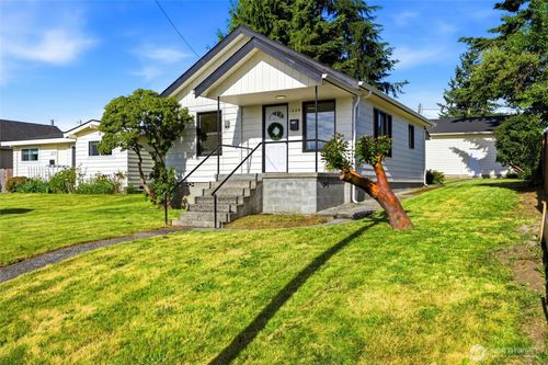1608 Cedar Street, Everett, WA, 98201 | Card Image