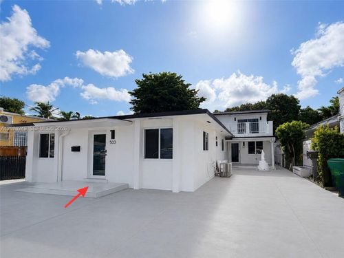a-501 Nw 25th Ct, Miami, FL, 33125 | Card Image