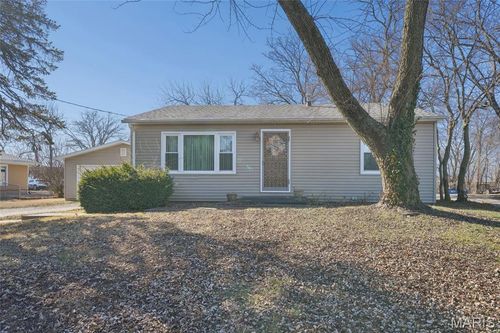 11358 Dorsett Road, Maryland Heights, MO, 63043 | Card Image
