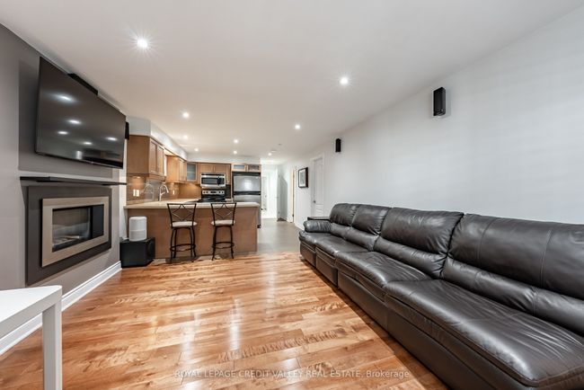 8 Petunias Rd, House attached with 4 bedrooms, 2 bathrooms and 3 parking in Brampton ON | Image 26