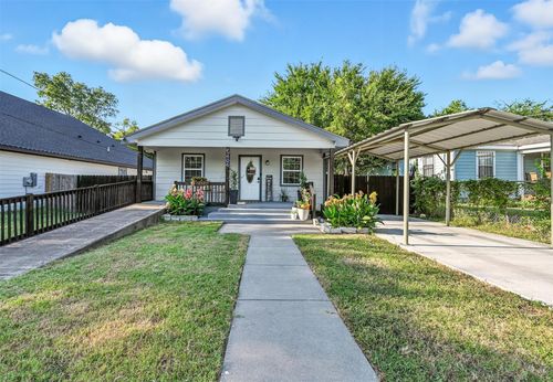 5404 Anderson St, Fort Worth, TX, 76105-4504 | Card Image