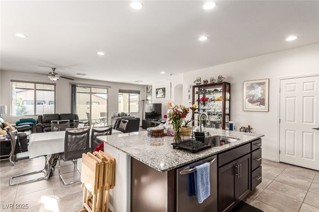 5633 Alitak Bay St, House other with 4 bedrooms, 3 bathrooms and null parking in North Las Vegas NV | Image 19