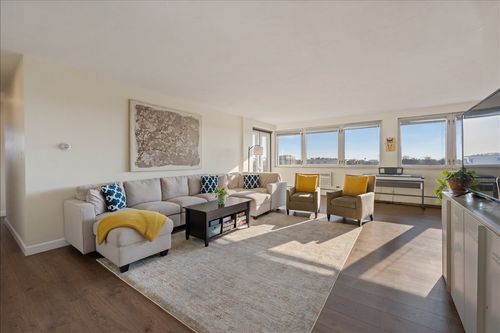 unit-506-140 Marengo Ave, Forest Park, IL, 60130-1317 | Card Image