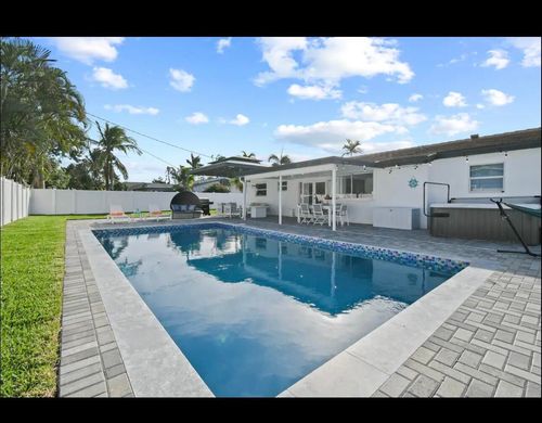5040 Ne 22nd Ave, Lighthouse Point, FL, 33064-7017 | Card Image