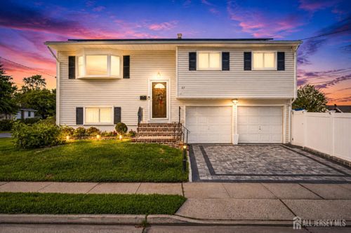 85 Laurel St, Carteret, NJ, 07008-2464 | Card Image
