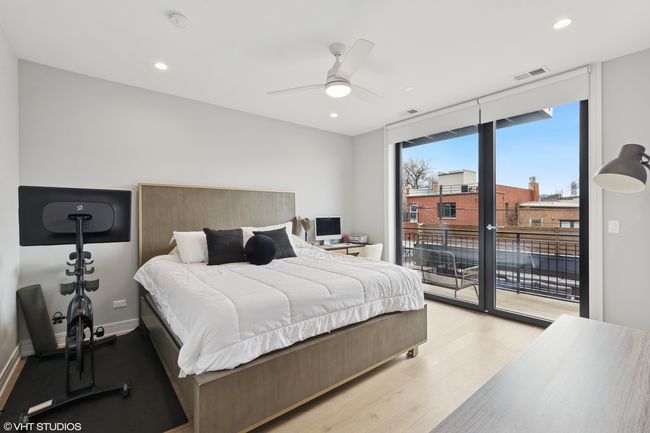 Sizable balcony off the bedroom | Image 10