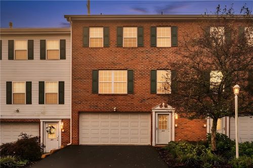203 Northglen Ct, Gibsonia, PA, 15044-8051 | Card Image