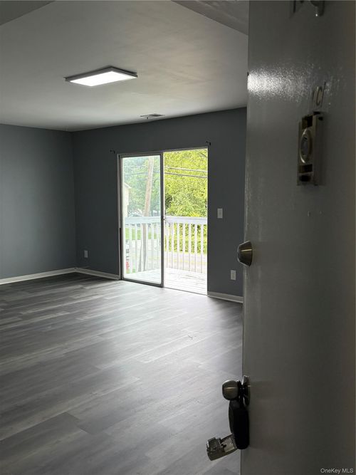 1c-240 Schutt Road, Wallkill, NY, 10940 | Card Image