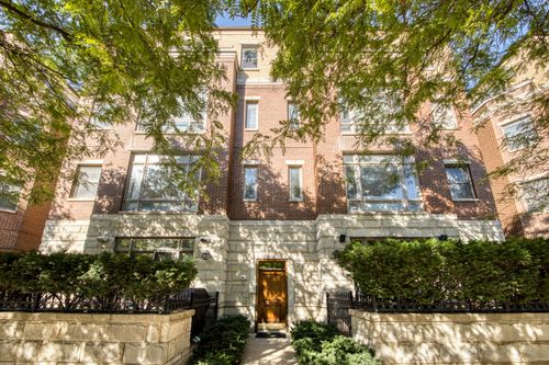 apt-2n-3438 N Ashland Ave, Chicago, IL, 60657-1370 | Card Image