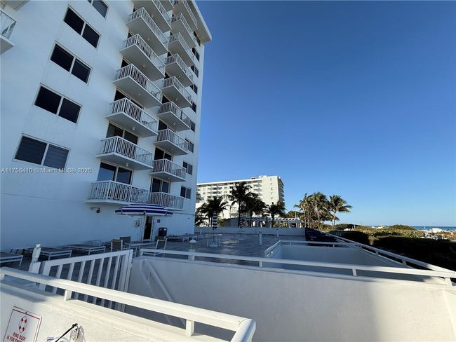 APT-707 - 401 Ocean Dr, Condo with 0 bedrooms, 1 bathrooms and null parking in Miami Beach FL | Image 32