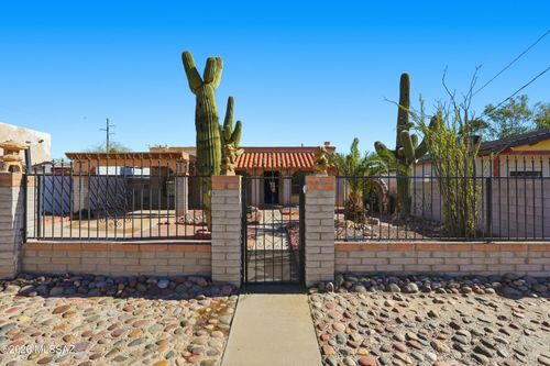 1142 N 13th Avenue, Tucson, AZ, 85705 | Card Image
