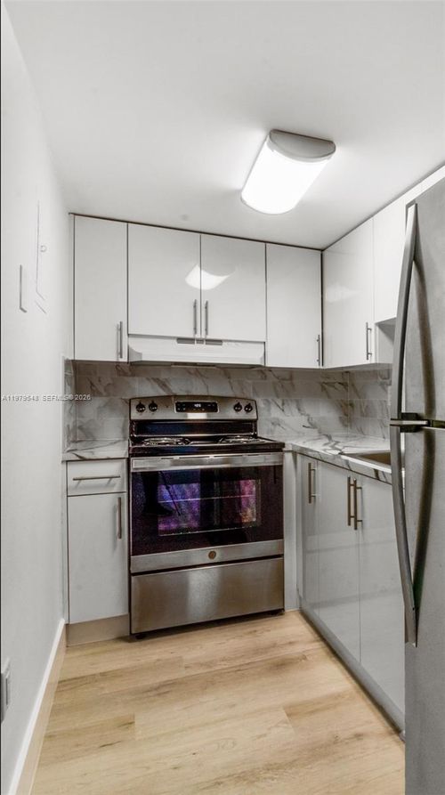 6-4855 Nw 7th St, Miami, FL, 33126-2178 | Card Image