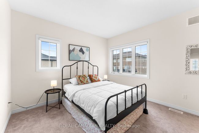 2670 Delphinium Trail, House attached with 4 bedrooms, 3 bathrooms and 1 parking in Pickering ON | Image 23