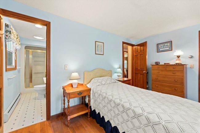 8 Center St, House other with 4 bedrooms, 3 bathrooms and null parking in Bennington VT | Image 13