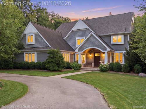 7655 Maple Ridge Ct, Clarkston, MI, 48346-5004 | Card Image