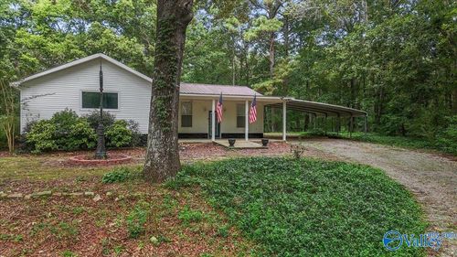 1504 Vaughn Rd, Altoona, AL, 35952-7895 | Card Image