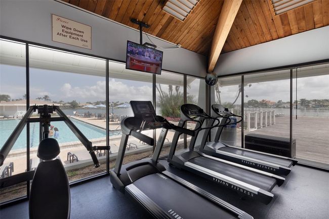 APT-505 - 9525 Blind Pass Rd, Condo with 2 bedrooms, 2 bathrooms and null parking in ST PETE BEACH FL | Image 38