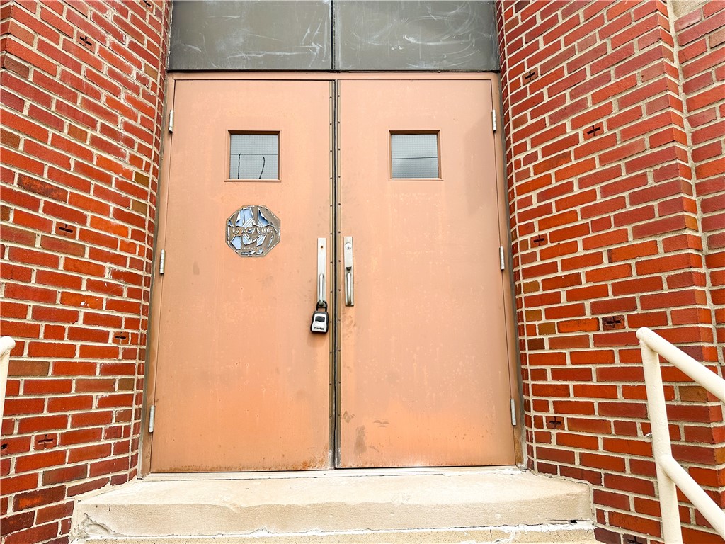 Commercial Sale in Mt Washington 5