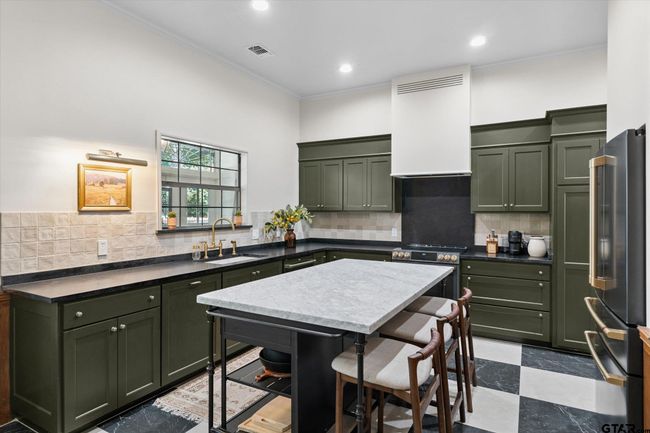 6307 Shady Oaks Dr, House other with 4 bedrooms, 4 bathrooms and null parking in Tyler TX | Image 16