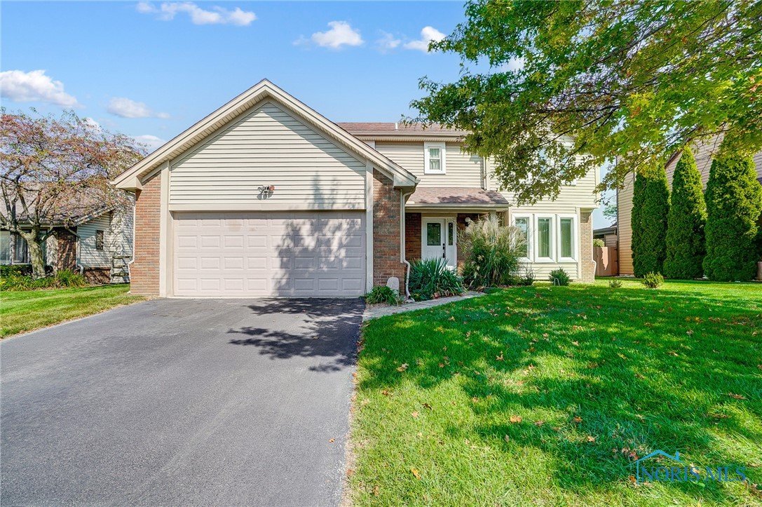 Cindy Dr, Oregon, OH 43616