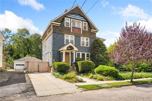 31 Marcy St, Cranston, RI, 02905-4122 | Card Image