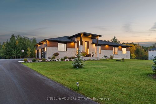 60 Synergy Way, Kanata, ON, K2W0K3 | Card Image
