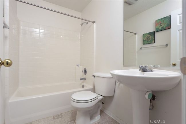 7556 W Avenue L11, House other with 5 bedrooms, 3 bathrooms and 2 parking in Lancaster CA | Image 20