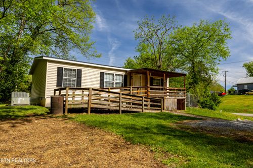 1002 Doll Ave, Maryville, TN, 37801-4653 | Card Image
