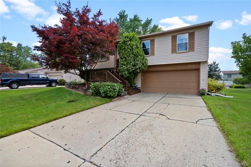 23528 Londonderry, Novi, MI, 48375-3627 | Card Image