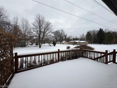 38032 Hixford Pl, Westland, MI, 48185-3392 | Card Image