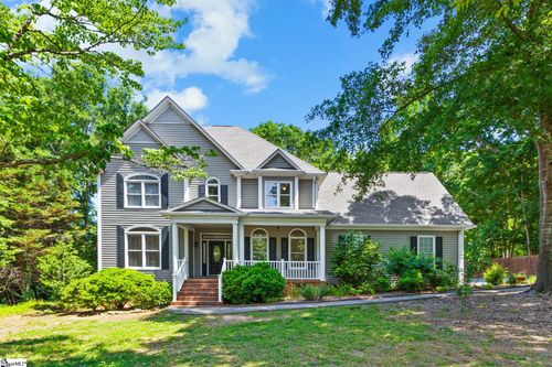 203 Country Club Dr, Laurens, SC, 29360-7707 | Card Image