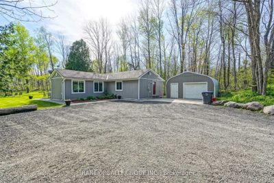 16586 Mclaughlin Rd, House other with 3 bedrooms, 2 bathrooms and 14 parking in Caledon Village ON | Image 2