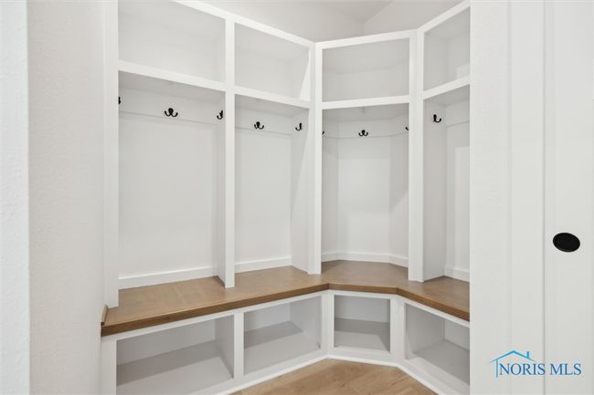 105 Kinloch Drive, House other with 4 bedrooms, 4 bathrooms and 2 parking in Perrysburg OH | Image 13