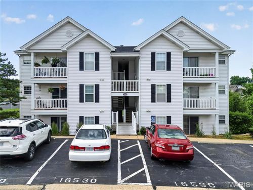 j-16560 Victoria Crossing Dr, Grover, MO, 63040-1474 | Card Image