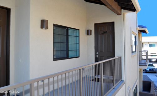 205-2040 E River Rd, Tucson, AZ, 85718-1551 | Card Image