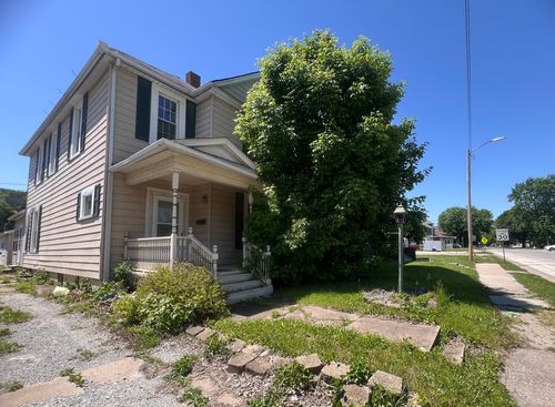 620 16th Ave, East Moline, IL, 61244-2031 | Card Image