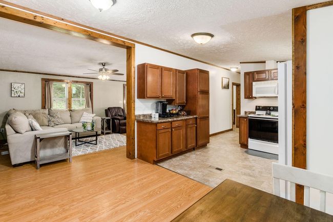 9072 Walnut Dowler Rd, House other with 2 bedrooms, 2 bathrooms and null parking in Logan OH | Image 18