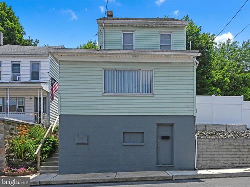 237 Laurel St, MINERSVILLE, PA, 17954-1608 | Card Image